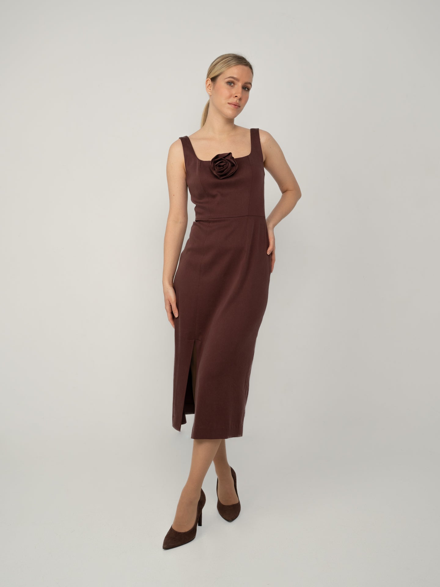 Sukienka Kwadratowy Dekolt Midi