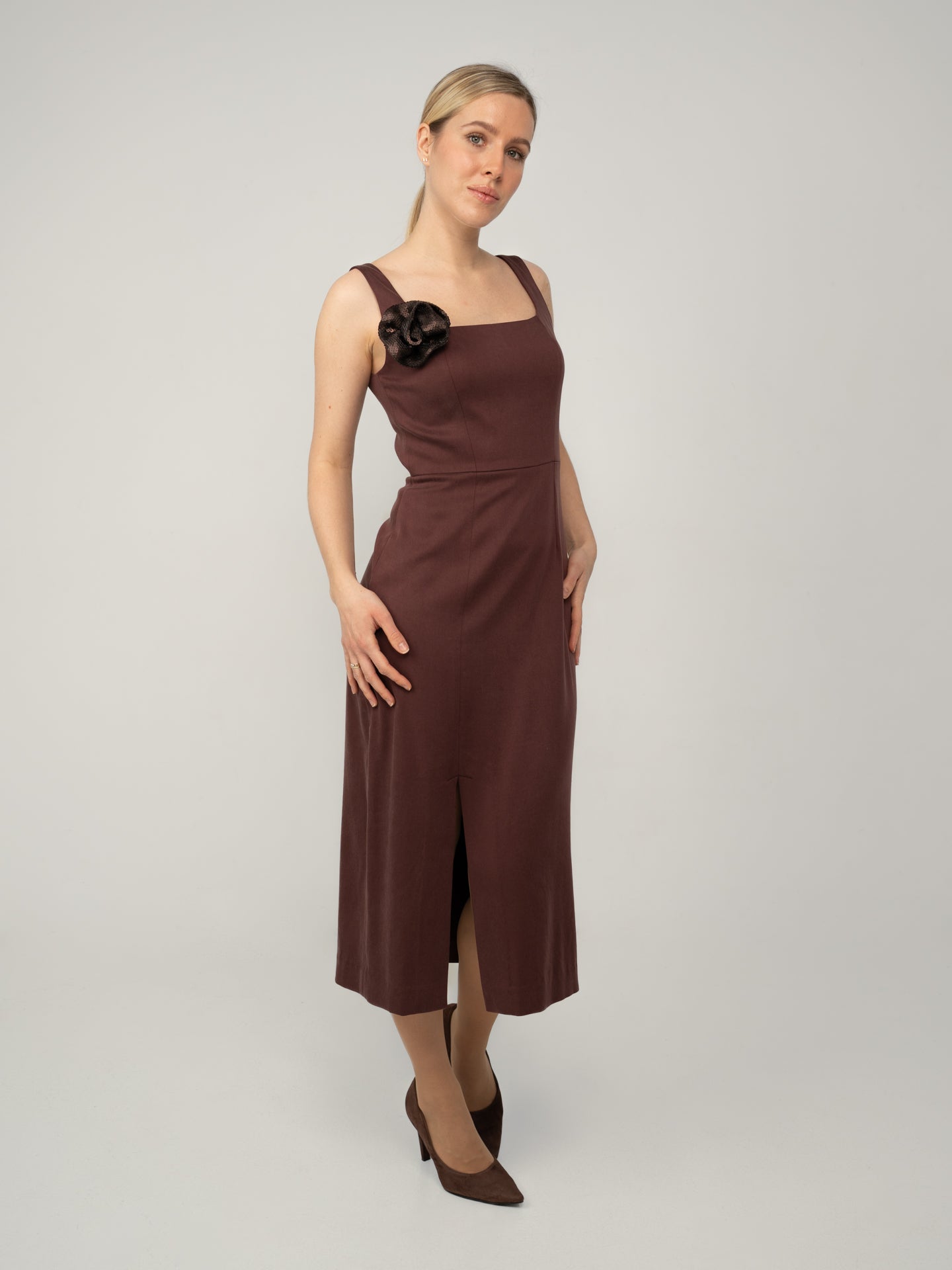 Sukienka Kwadratowy Dekolt Midi