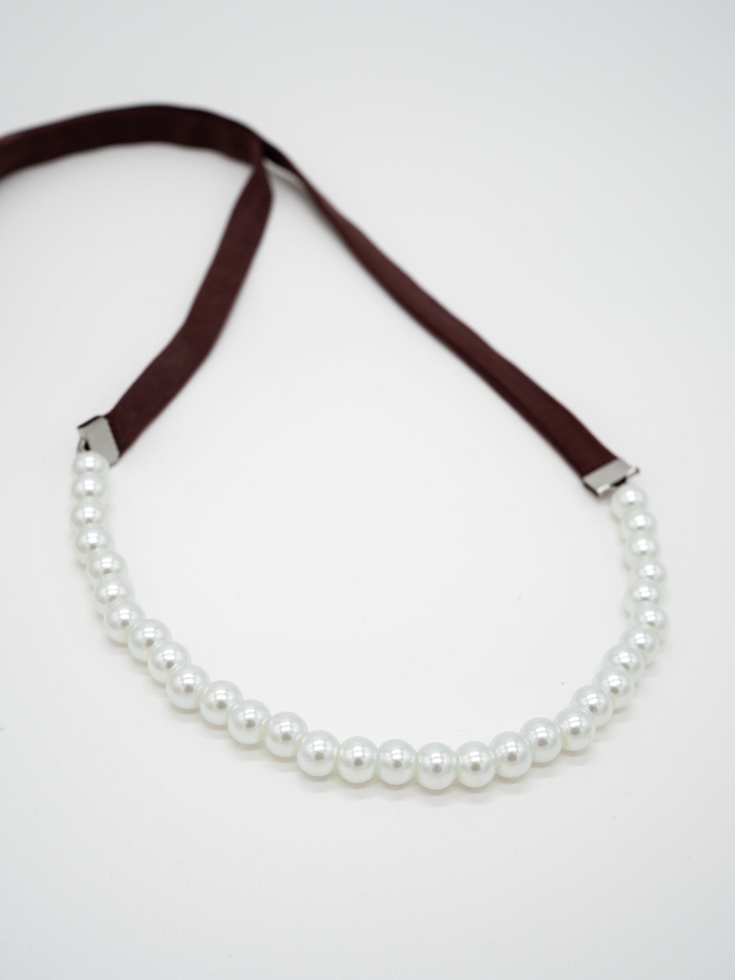 Pasek z perłami