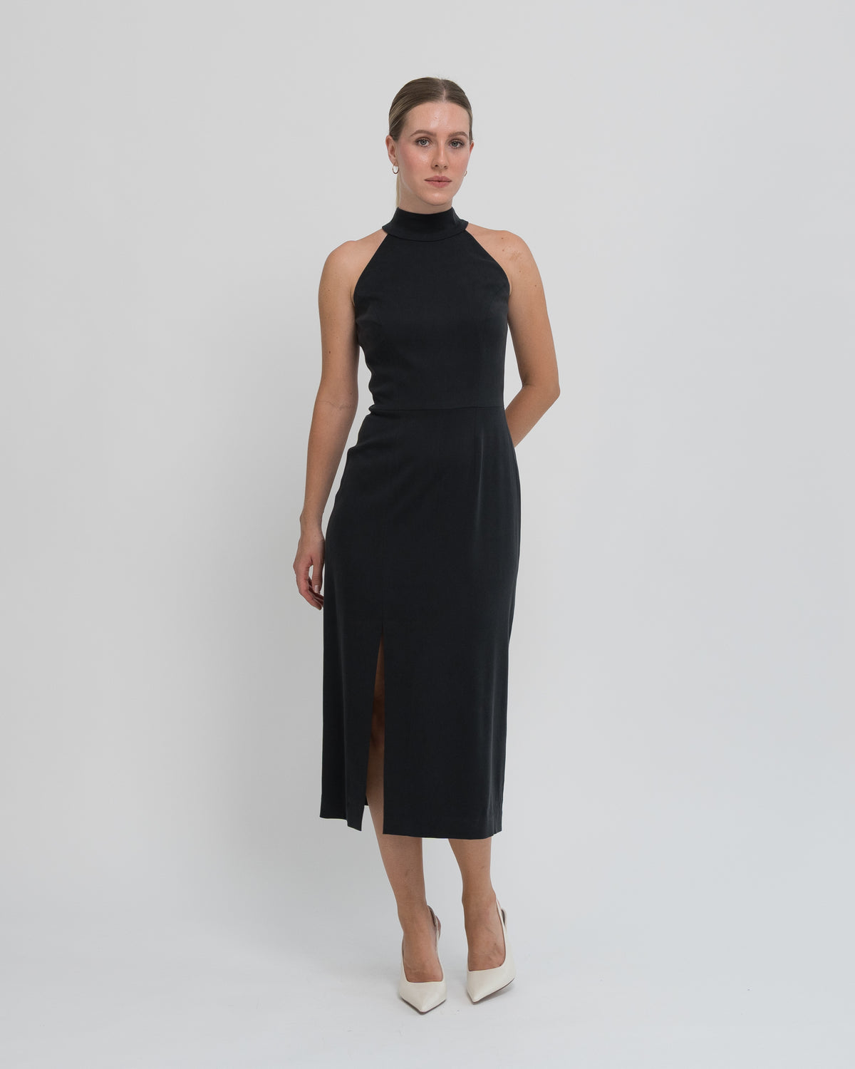 Sukienka Halter neck midi czarna – przód